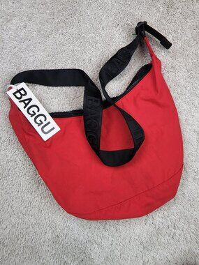BAGGU Red Medium Nylon Crescent Bag Miffy Strawberry Red NWT NEW USA